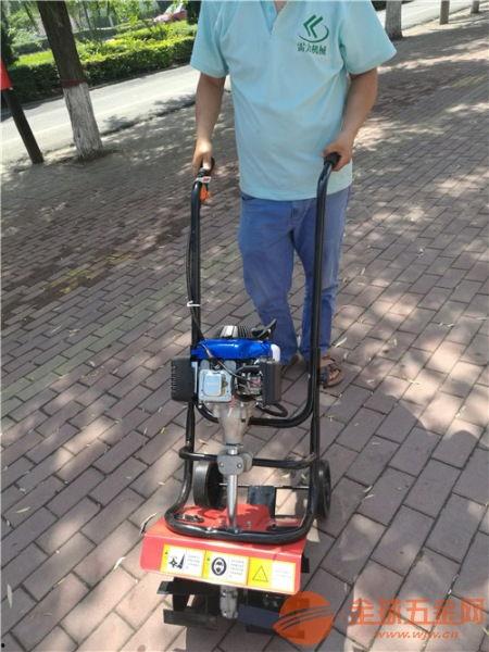 国产除草机视频,高效便捷的农田守护者  第3张